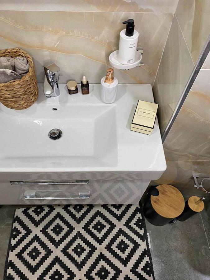Qerret Boutique Studio Apartment غوليم المظهر الخارجي الصورة